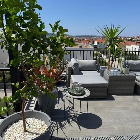 Verica Apartment *